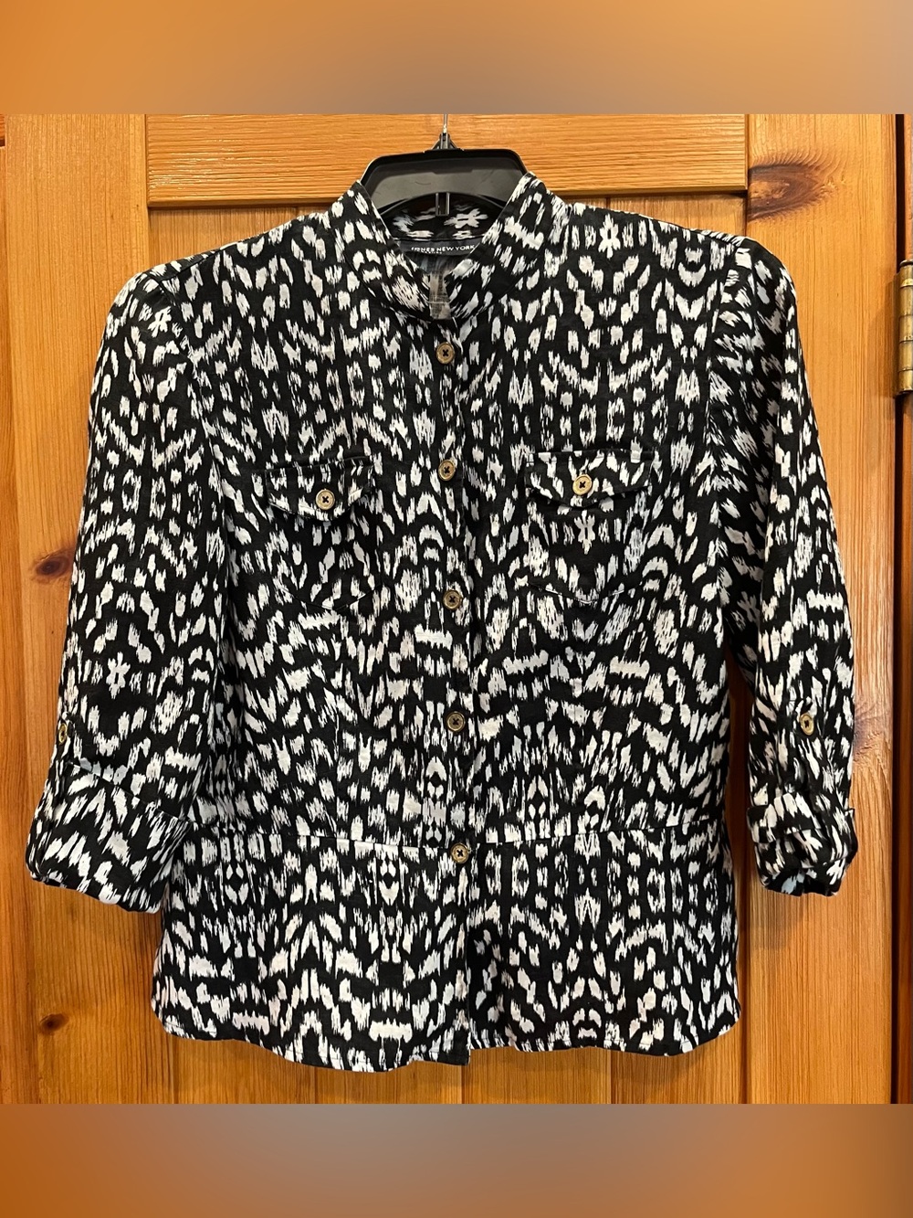 Jones New York Signature Black and White Patterned Light Linen Jacket